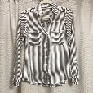 Express Portofino shirt Slim Fit Black/white striped. 2 pocket,tab sleeves Sz S